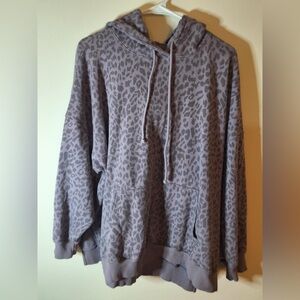 American Eagle leopard sweatshirt